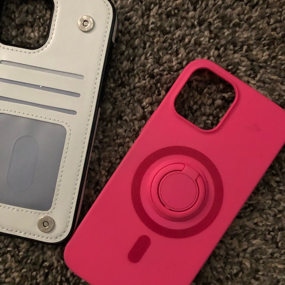 iPhone cases (2) - Picture 4 of 4